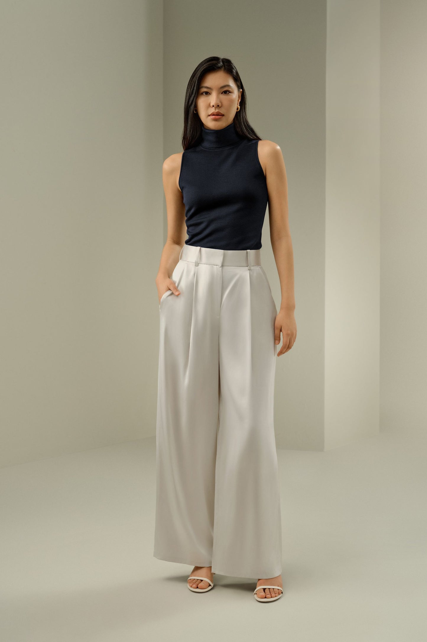 Pantalon de soie coupe ample taille haute